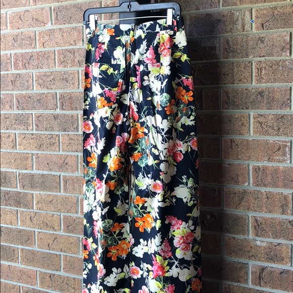 Zara Woman floral print pants; size Small - Picture 6 of 8